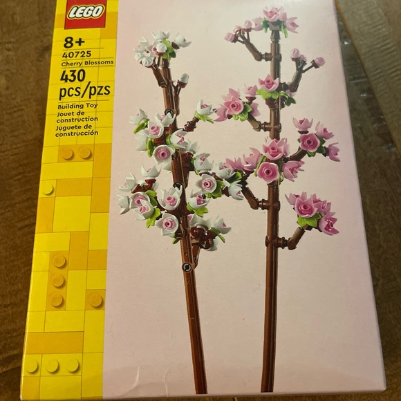 LEGO Cherry Blossom Set with Pink and White Flowers - Picture 1 of 1